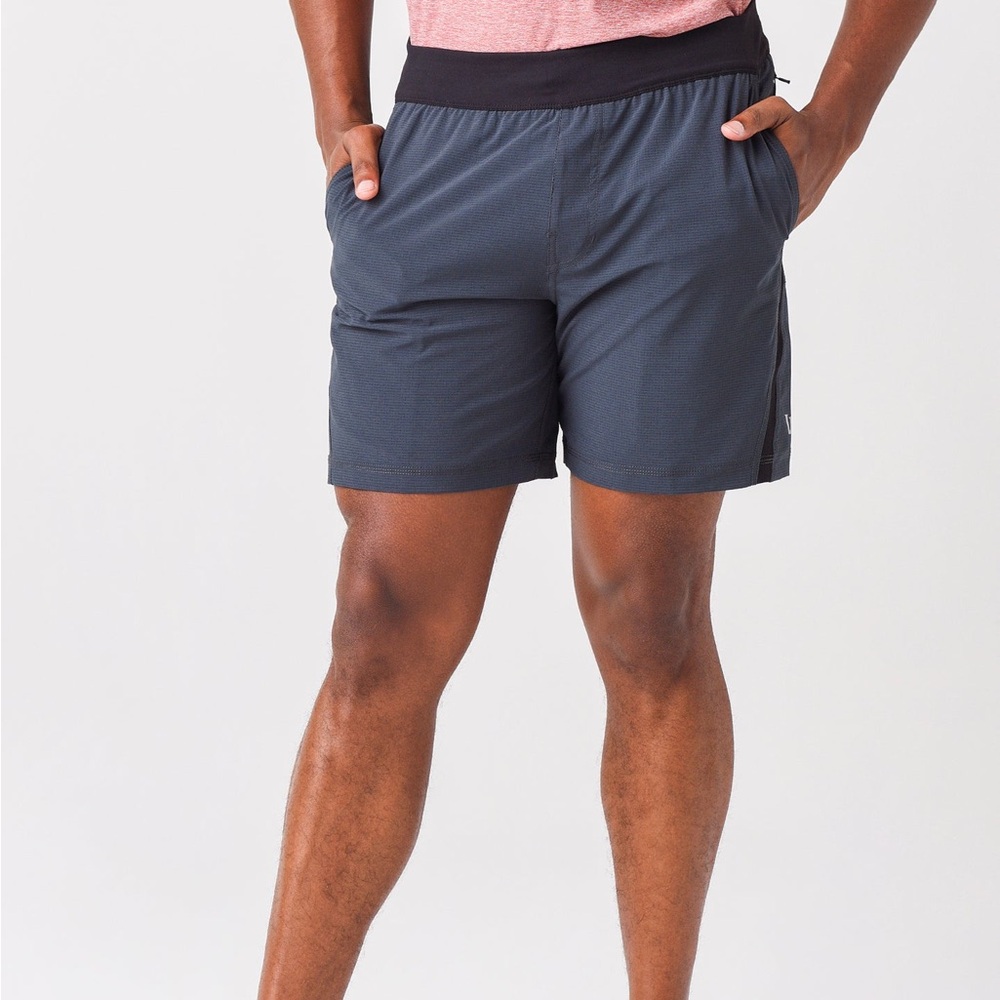 Vuori Draft Shorts Men XL Walnut Tan Unlined Active